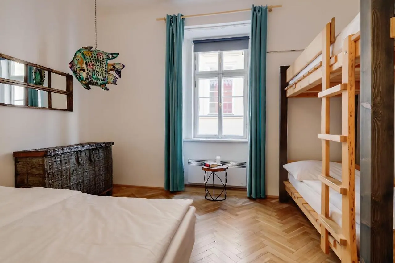 פראג Curiosity Apartments