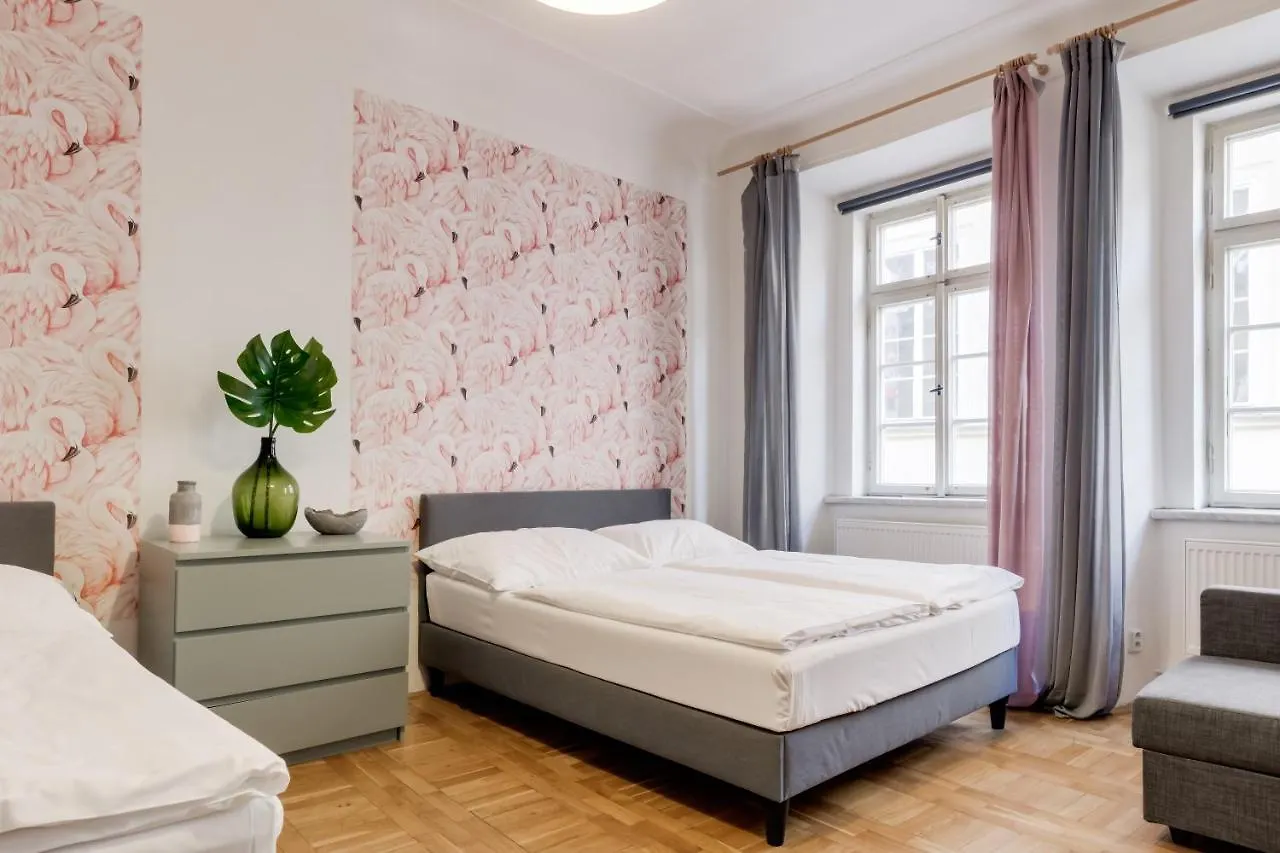 פראג Curiosity Apartments צ'כיה