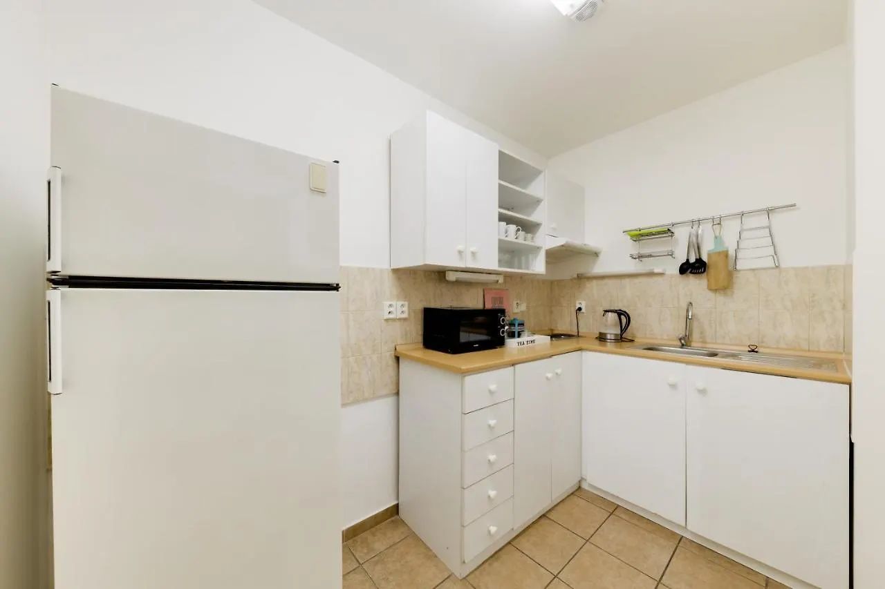 פראג Curiosity Apartments