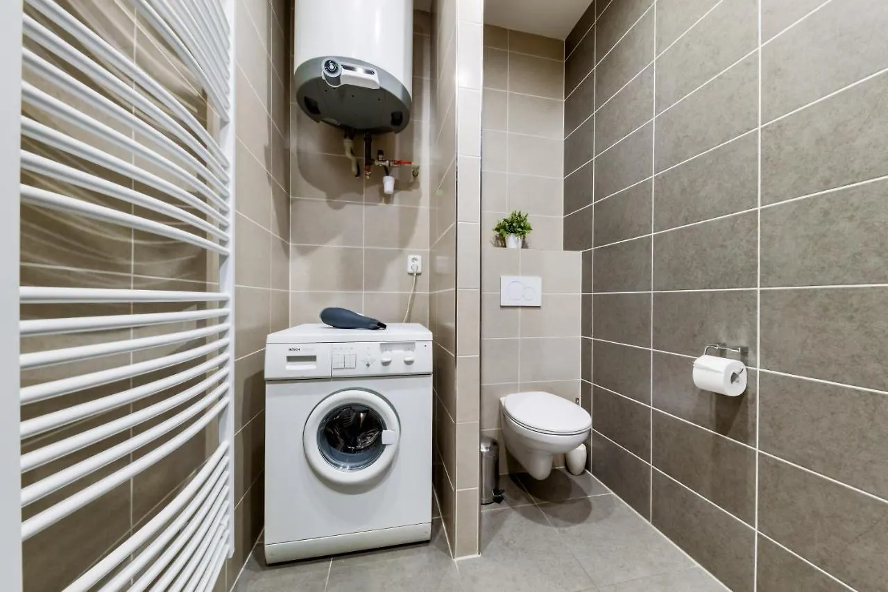 פראג Curiosity Apartments 0*,