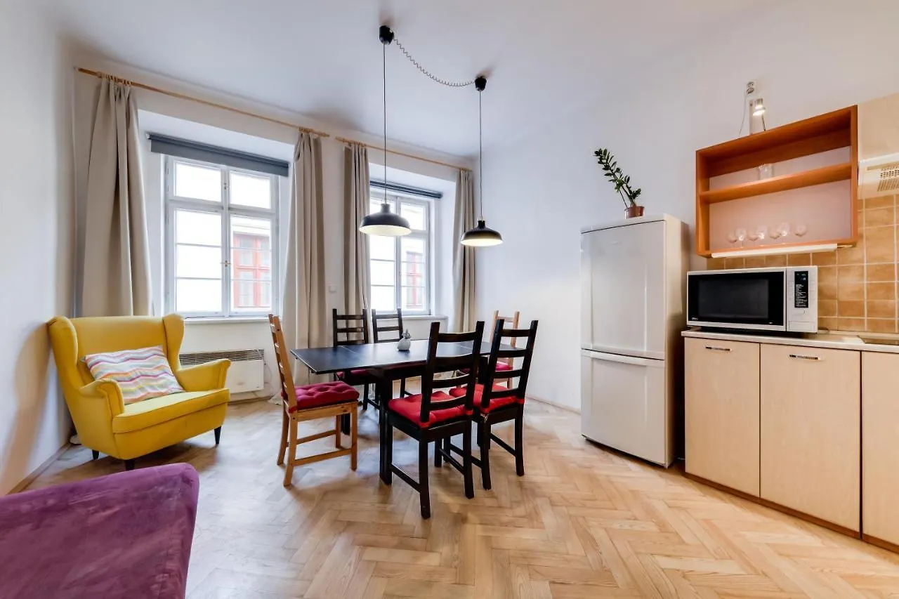 פראג Curiosity Apartments